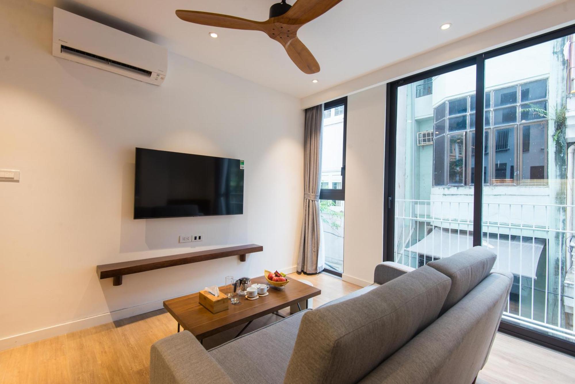 22Housing Hotel & Apartment 81 Linh Lang Hanoi Exterior foto